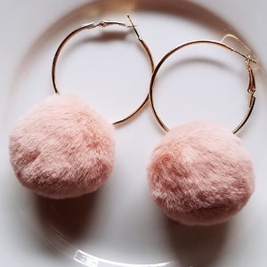 Pink Fuzzy – Hoop Pom-Pom Earrings