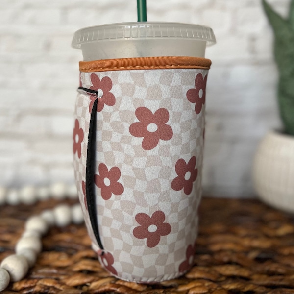 Iced Coffee Sleeve With Handle, Iced Coffee Gift for Coffee Lovers, Checkered Retro Flower Neutral Drink Sleeve, Loaded Teas Large