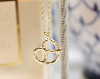 Collier bretzel, collier noeud d'amour, longueurs de ras de cou, collier nouez le noeud, infini, amitié, amour, mariage, demoiselle d'honneur