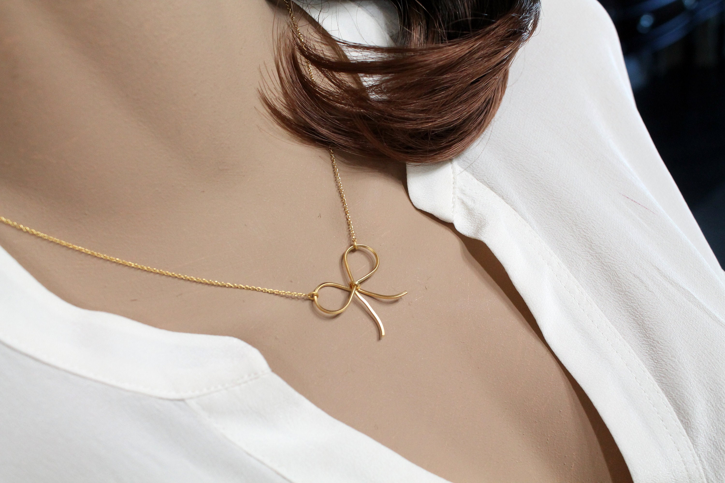 14K Solid Gold Bow Necklace / Dainty Bow/ Bow Necklace With Genuine Natural  Diamonds/ Gift for Mom / Gift for Her 