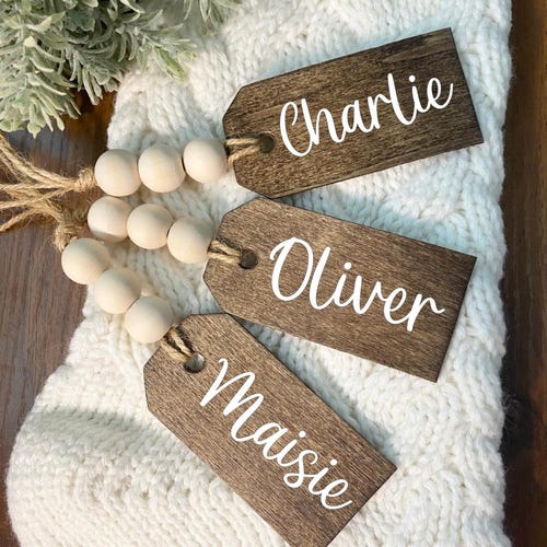 Etiquettes personnalisées en bois pour bas de Noël, étiquettes de nom de Pâques, Noël de la ferme, étiquettes de nom en perles, étiquettes-cadeaux