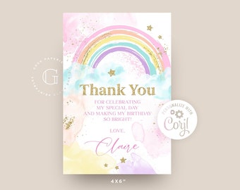 Puede incluir: Una tarjeta de agradecimiento con un arcoíris, estrellas y un fondo de acuarela. El texto dice "Gracias" y "Por celebrar mi día especial y hacer que mi cumpleaños sea tan brillante! Con cariño, Claire". La tarjeta mide 4x6 pulgadas.