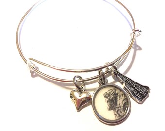 Old Man of the Mountain Bangle Bracelet: New Hampshire Charm Jewelry