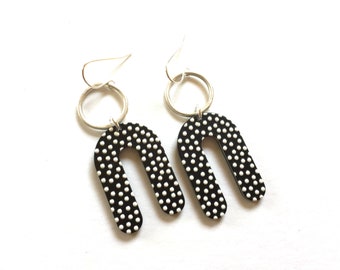 U Shape Earrings Dangle Black White Dots Statement Jewelry Silver Hoop Geometric Unique Minimalist Polka Dots Drop Earring Colorful jewelry