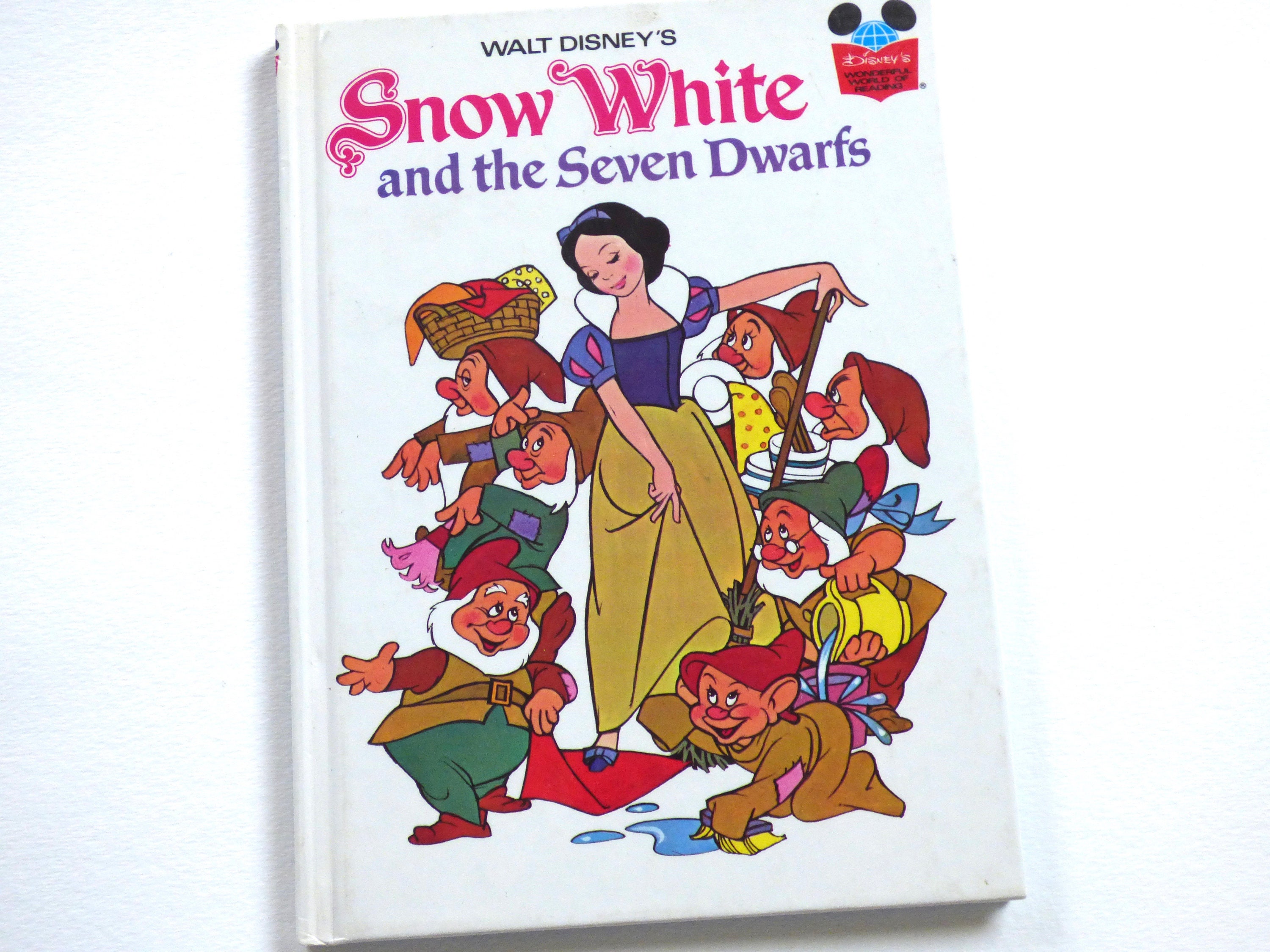 1973年ヴィンテージのディズニーの白雪姫の子供向け絵本 - Etsy 日本