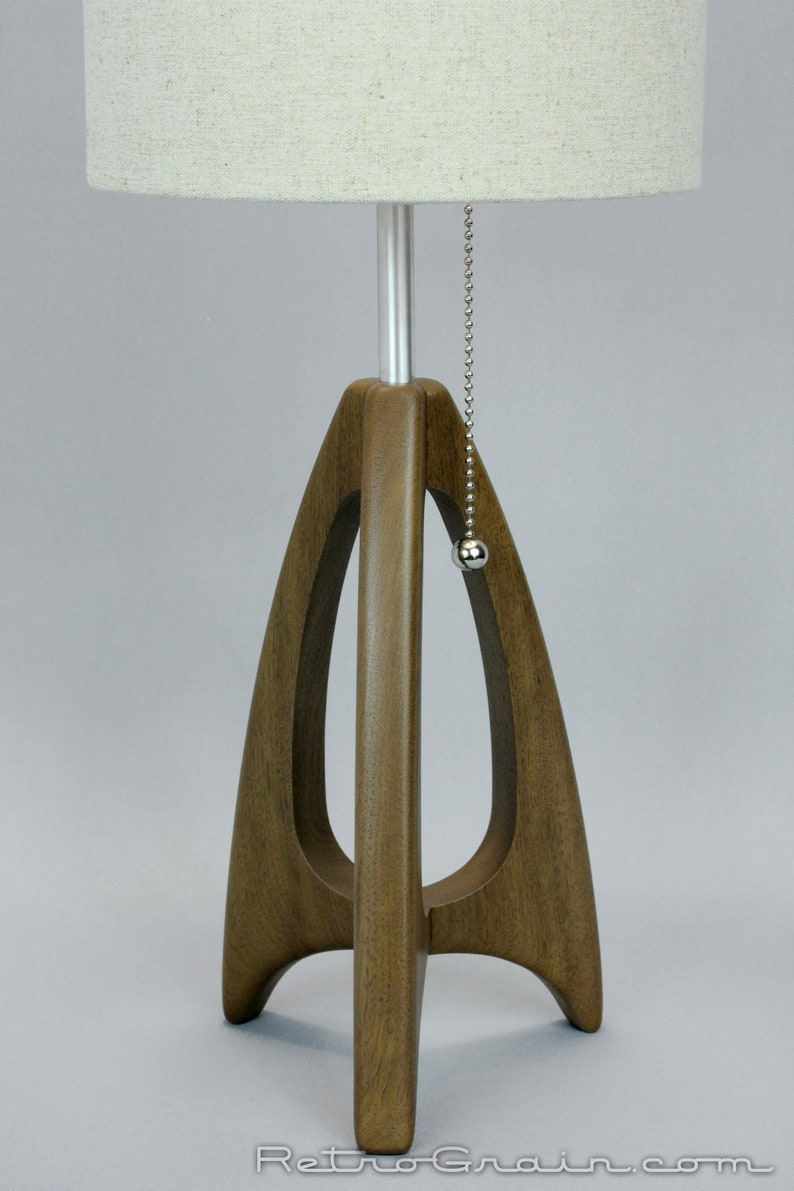 Retro Grain Tripod Table Lamp - Thumbnail 3