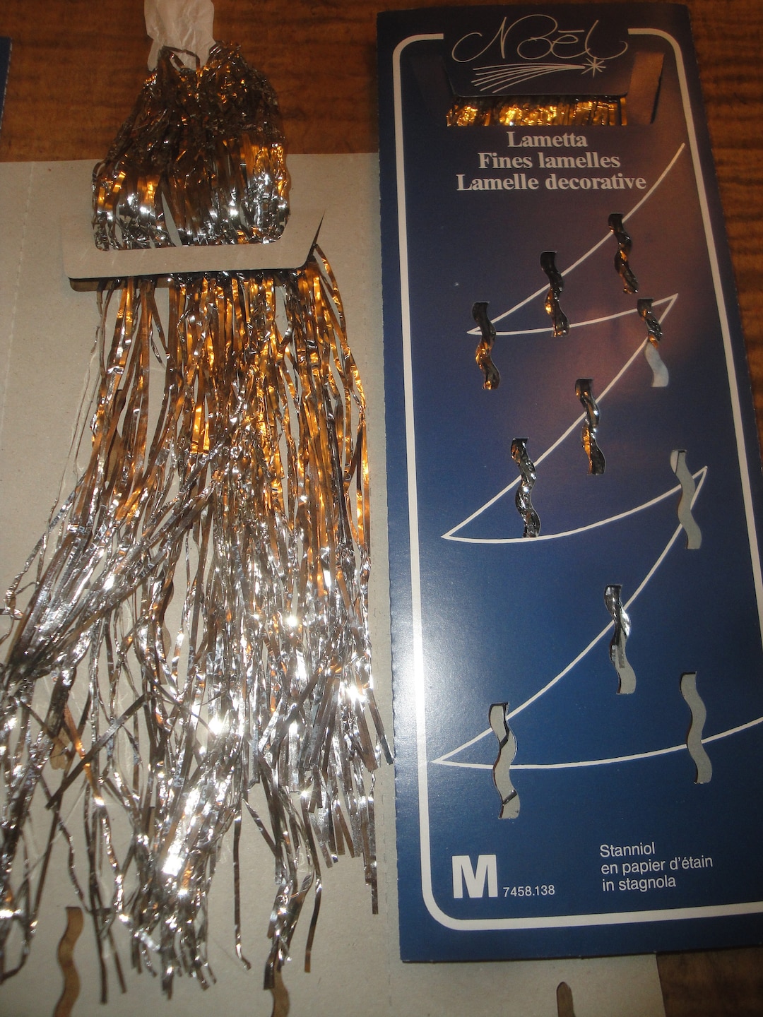 1 Package Italian Christmas Tree Real LEAD Tinsel SILVER Foil Icicles