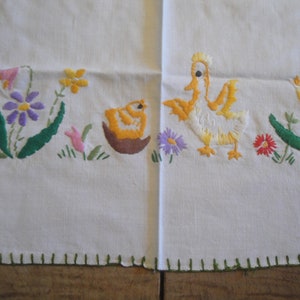 1950s Easter German Folk Art Table Runner Ostern Wachsfanger Hand Embroidered Wax Catcher Cotton Table Topper Cloth Home Made Tischdecke image 4