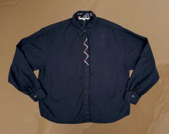 Vintage 90’s Southwest Embroidered Black Long Sleeve Button Up Size L