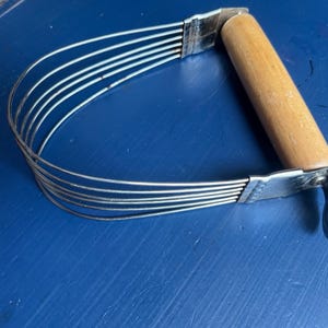 pastry blender, vintage kitchen utensil, baking utensil