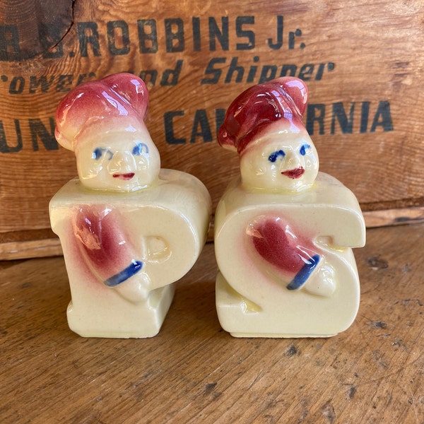 Shawnee Chef Salt and Pepper Set, Short Chunky Vintage Set, Mid Century Pottery, Great Addition to a S & P Collection