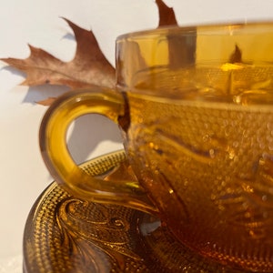 Amber Tiara Set of 8 Cup and Saucers