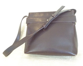 Vintage Salvatore Ferragamo brown leather shoulder bag with lizard pattern