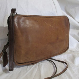 Genuine vintage COACH tan leather Leatherware top zip clutch shoulder bag 80s NYC image 4