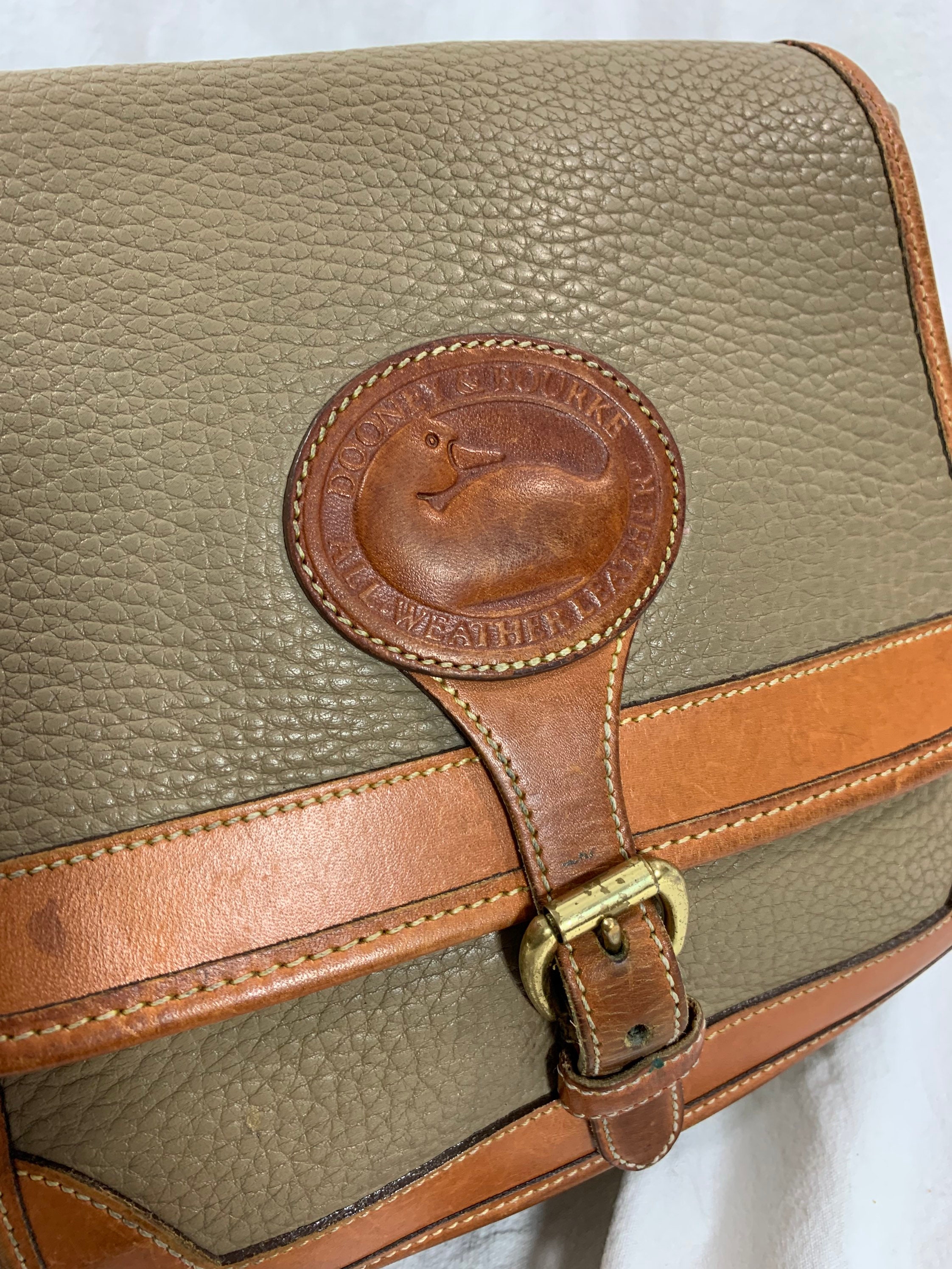 Dooney & Bourke ボストンバッグ オリーブグリーン Dooney & Bourke ボストンバッグ オリーブグリーン 旅行用品