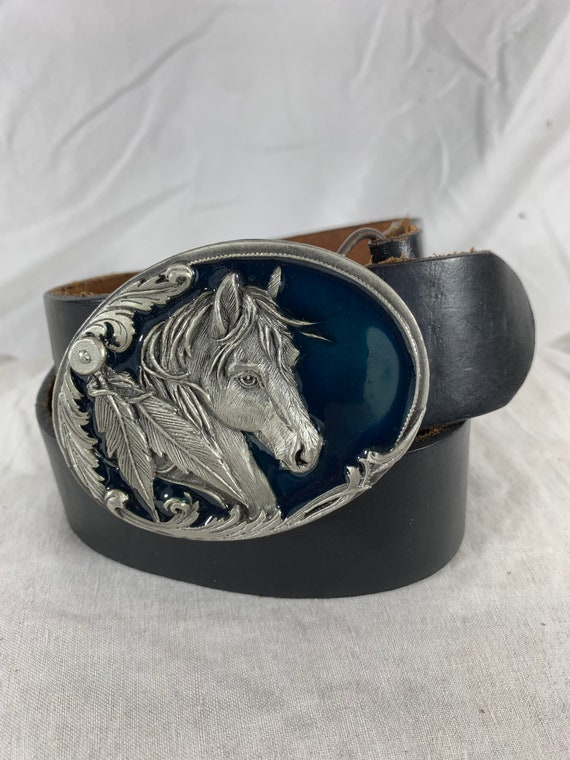 Vintage Horse Siskiyou pewter year 2000 buckle and