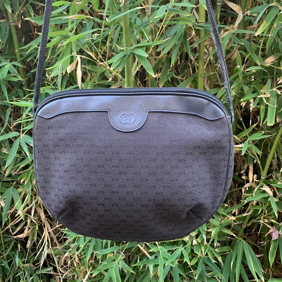 Amazing Gucci vintage black signature and leather
