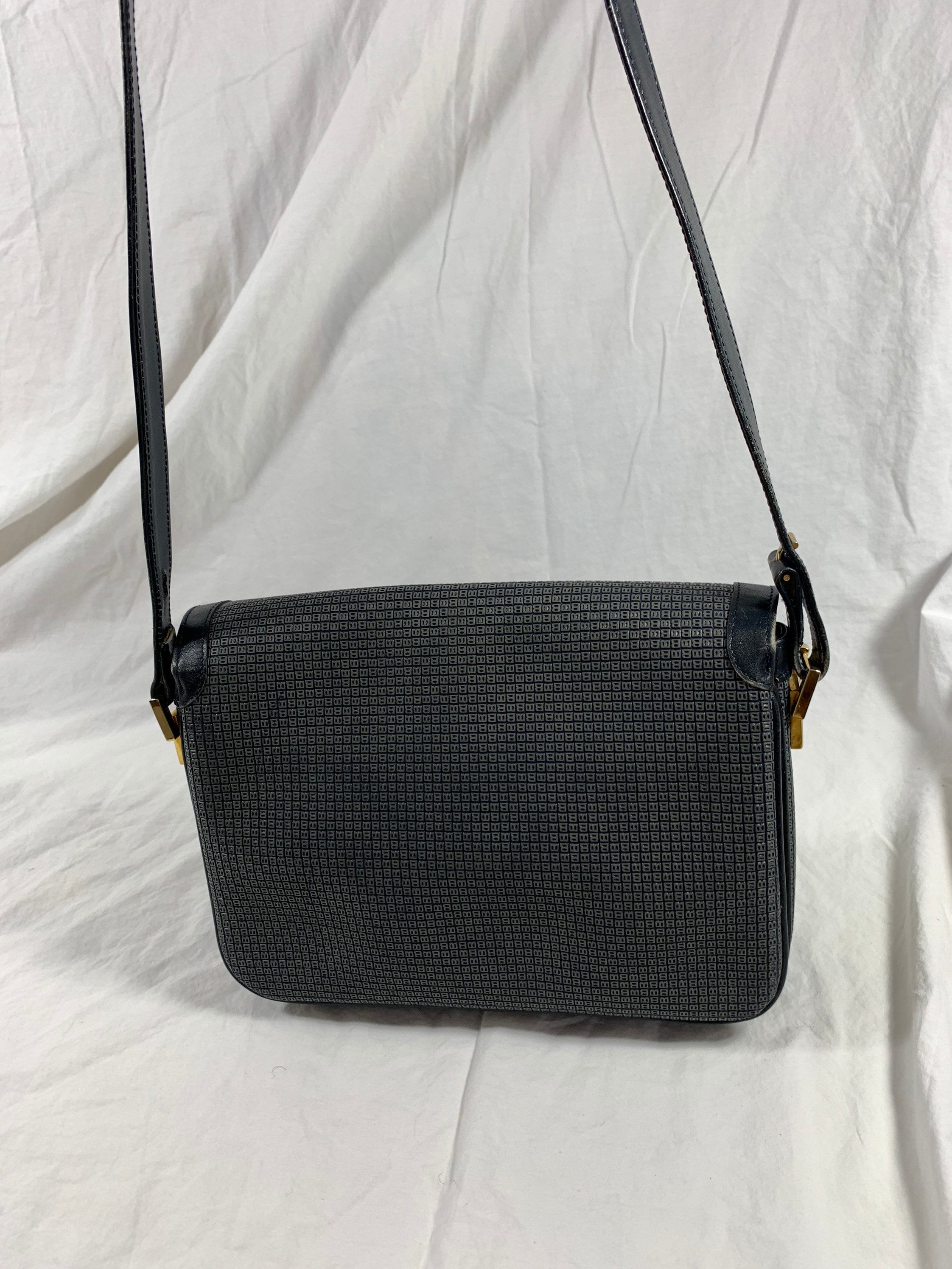 Bally leather shoulder bag navy × white Genuine Vintage BALLY Navy Blue Leather Shoulder Bag Logo