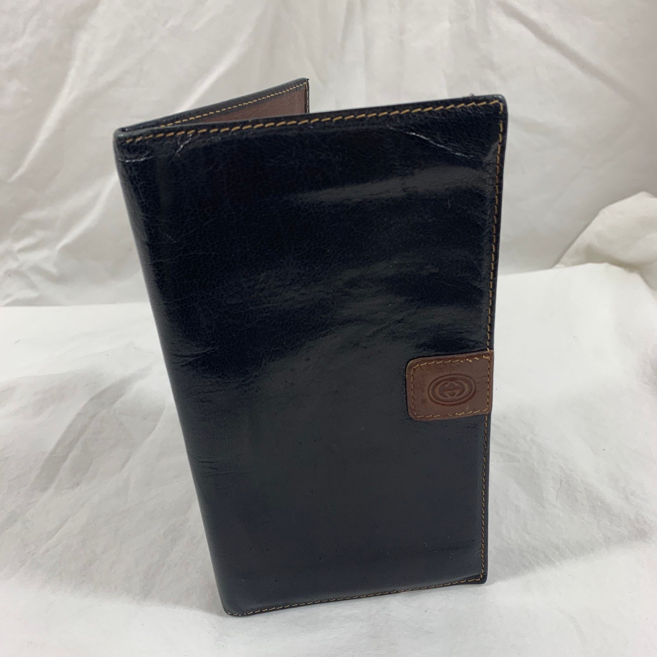 Genuine Gucci Vintage Black Signature Leather Wallet  display picture 1