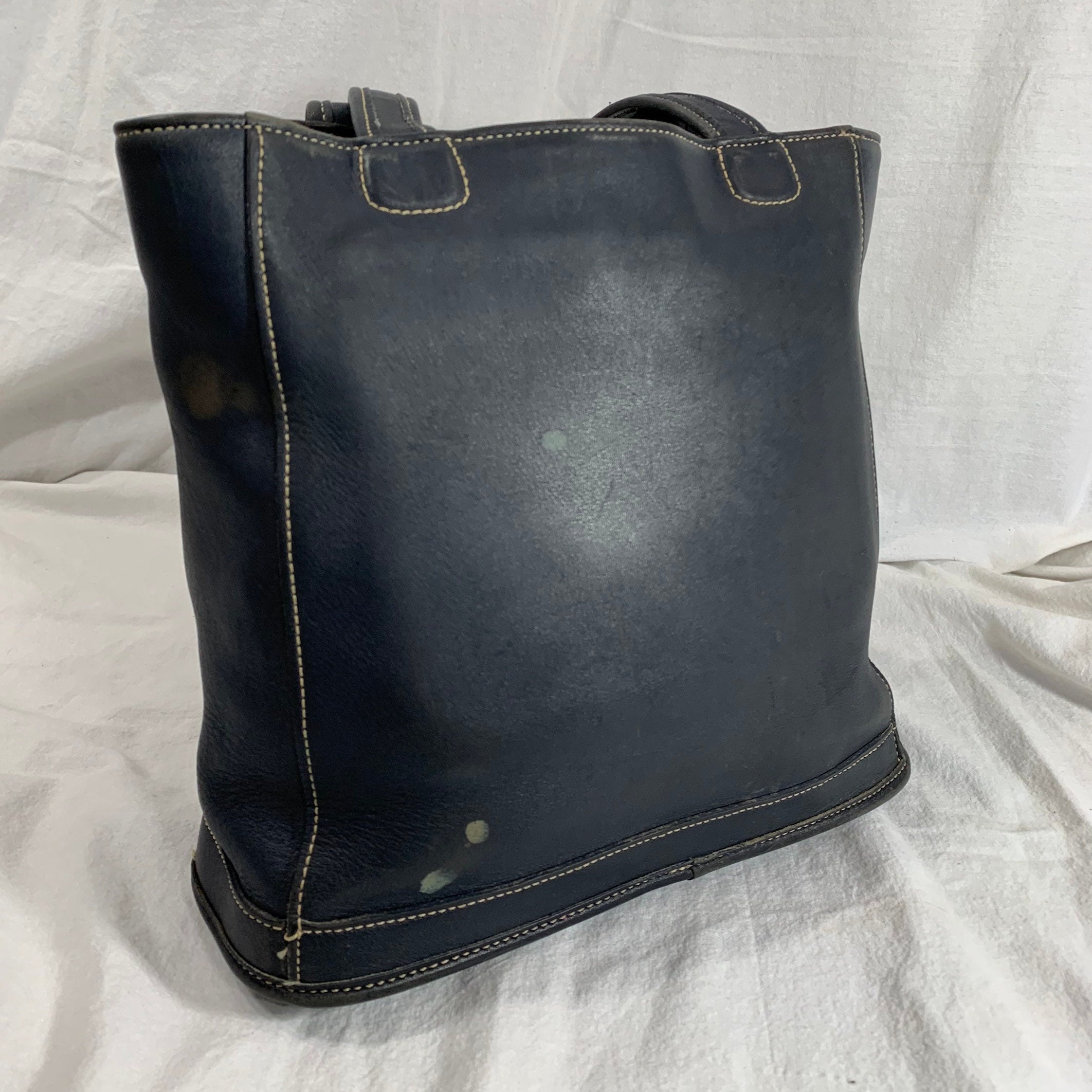 バッグ Old Coach Leather Navy Tote Bag 9305 Genuine Vintage COACH 9305 Bleeker Navy Blue Leather Tote Bag - Etsy