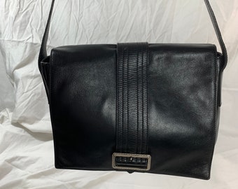 Genuine vintage BURBERRY black leather shoulder bag purse