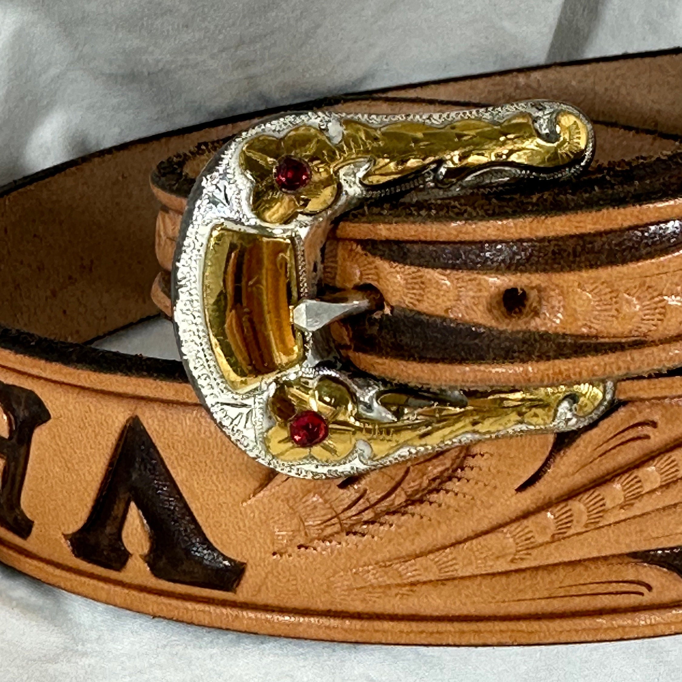 Vintage RICARDO 4 Piece Sterling Tan Western Tooled Leather Belt