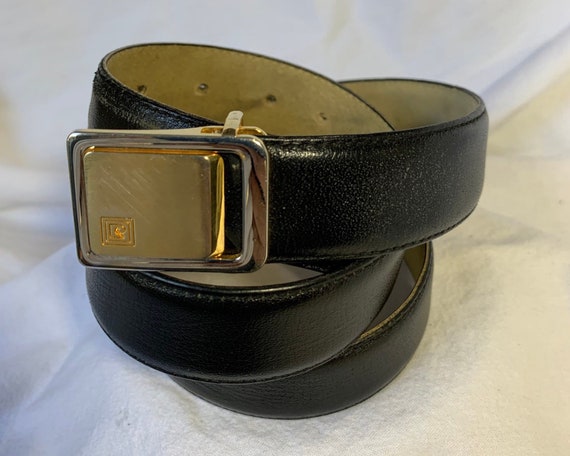 Genuine vintage PIERRE CARDIN logo black leather b