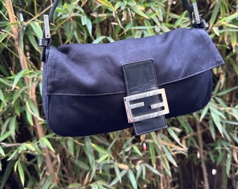 Vintage genuine  FENDI black baguette logo shoulder bag purse