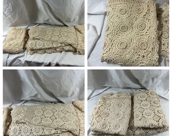 Vintage KEECO Floral Hand Crochet Coverlet Cotton Style 445 With