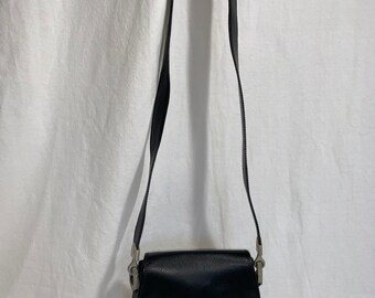 Genuine Vintage RENOMA Paris Black Pebbled Leather Shoulder