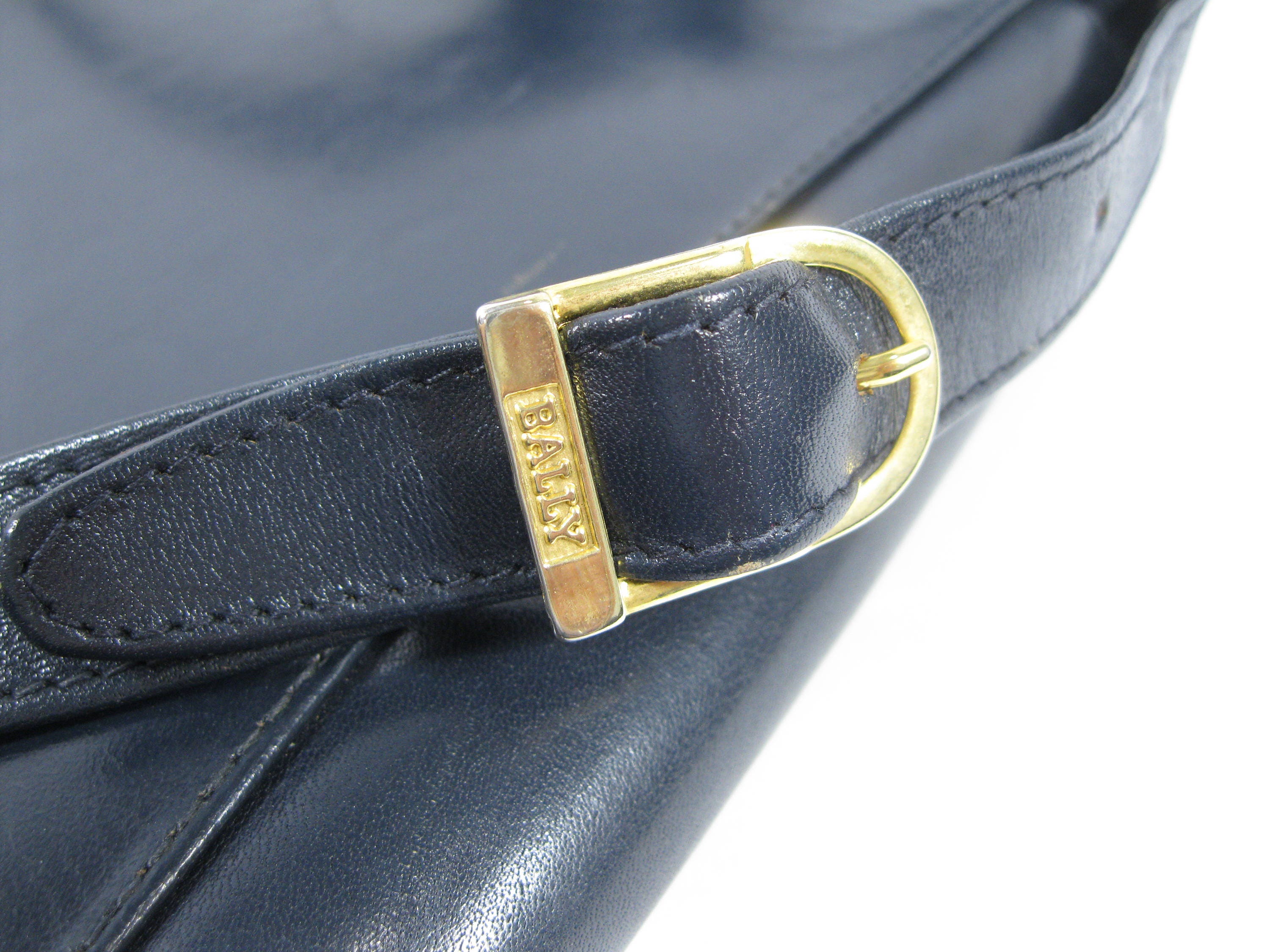 Genuine Vintage BALLY Navy Blue Leather Flap Shoulder Bag Purse