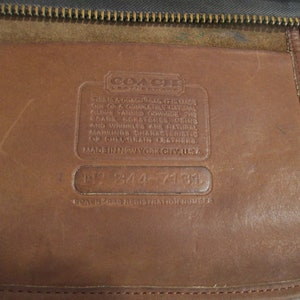 Genuine vintage COACH tan leather Leatherware top zip clutch shoulder bag 80s NYC image 9