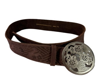 Stunning vintage genuine VENTILO wide brown leather belt 33 flower buckle Stunning Vintage Genuine VENTILO Wide Brown Leather Belt 33  main image 2