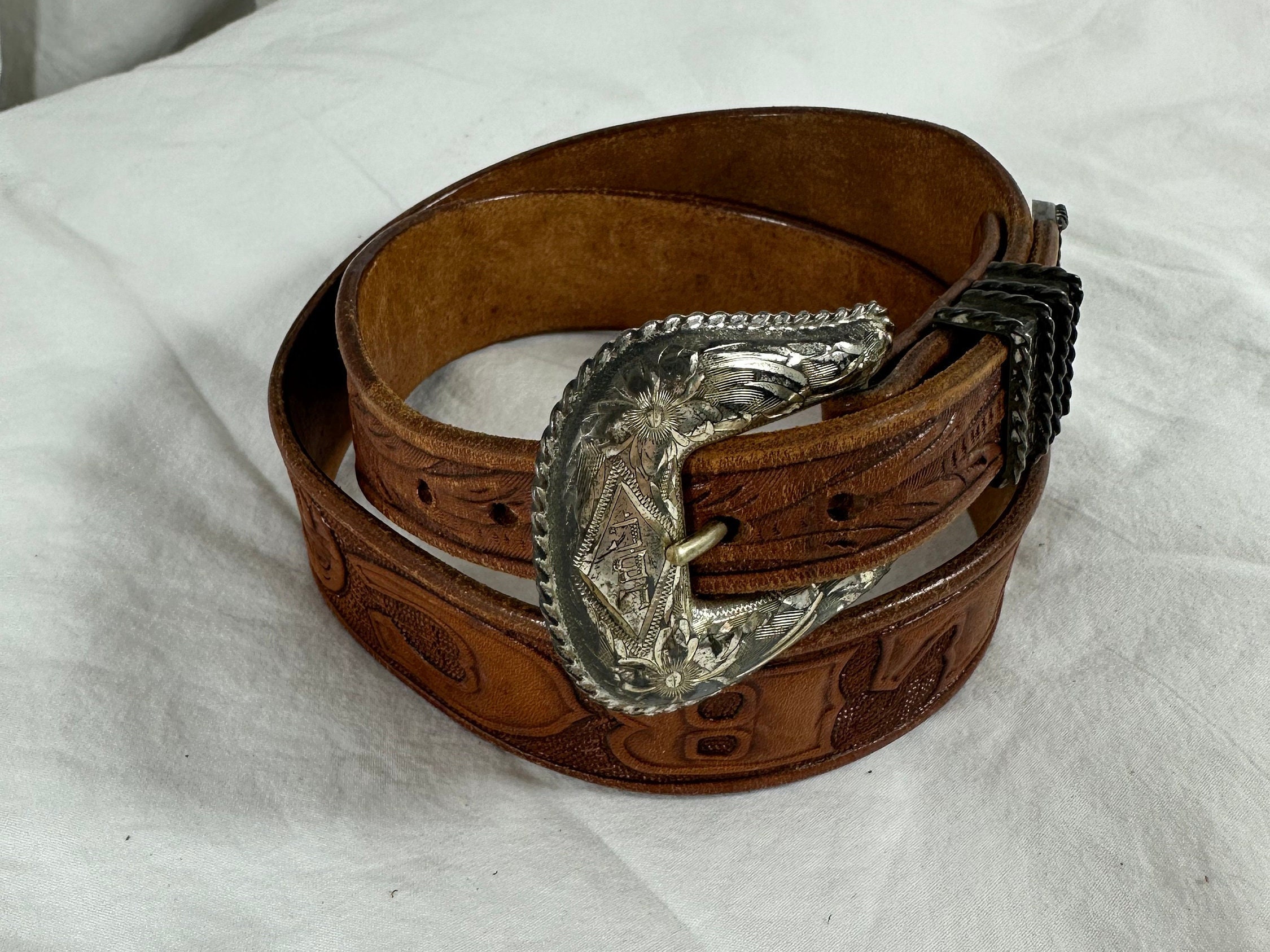 Vintage Western Belt Hand Tooled Leather Sterling Silver Buckle Stitching Tan Vintage 4 Piece Sterling Tan Western Tooled Leather Belt  main image 3