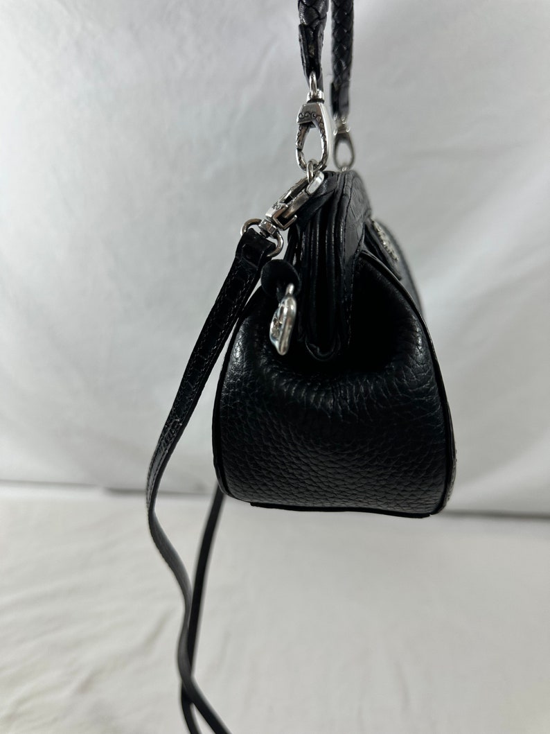 Genuine vintage BRIGHTON black leather shoulder bag with croc pattern crossbody image 5