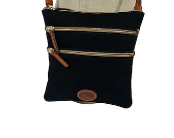 Vintage DOONEY & BOURKE black nylon and leather trim triple zip crossbody bag