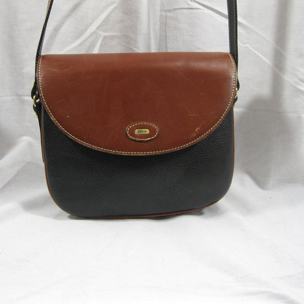 Genuine vintage BALLY black tan leather  shoulder bag crossbody front flap 90s