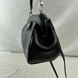 Genuine vintage BRIGHTON black leather shoulder bag with croc pattern crossbody image 6