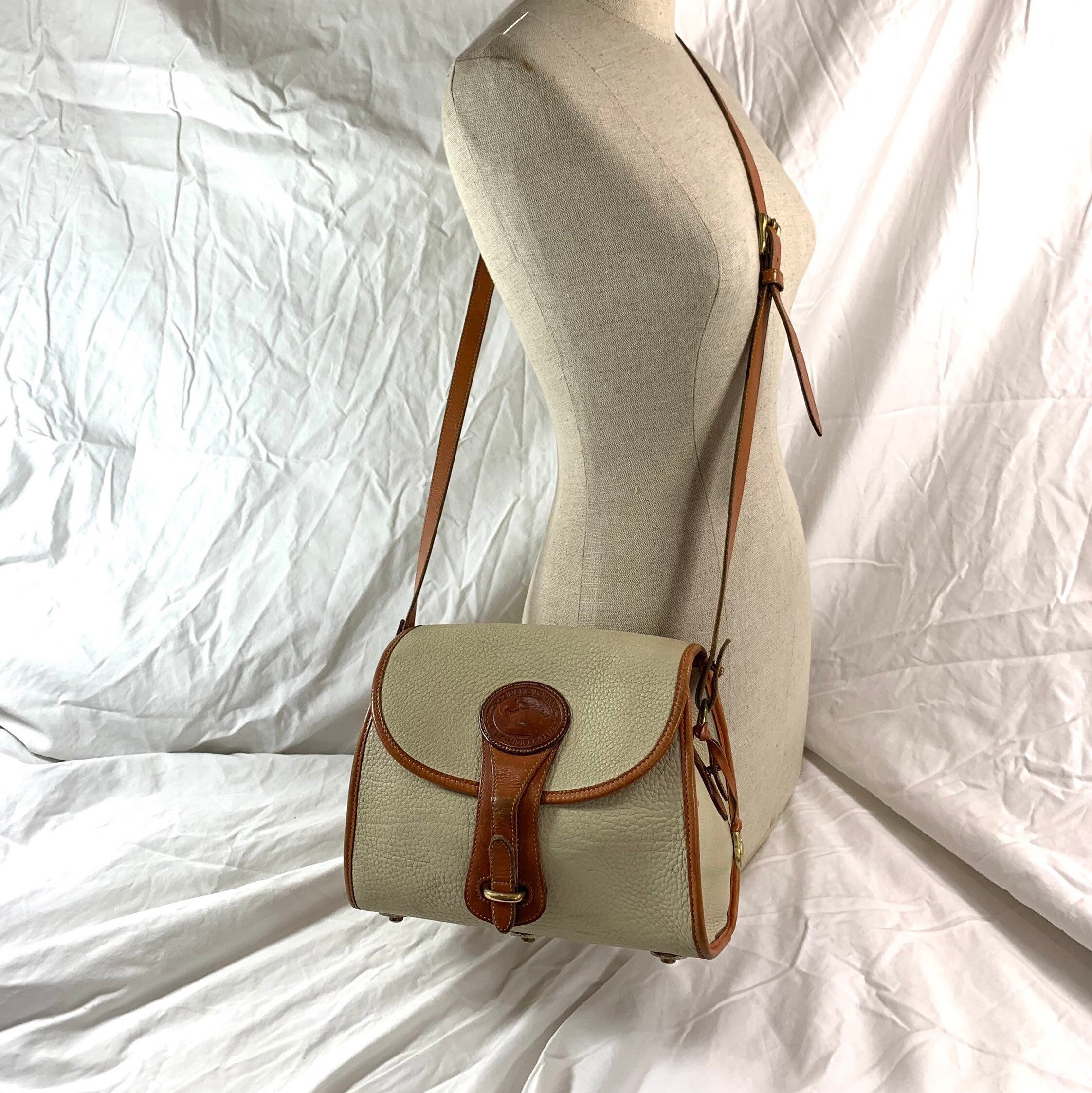 Vintage DOONEY and BOURKE Essex Ivory Leather Cross Body
