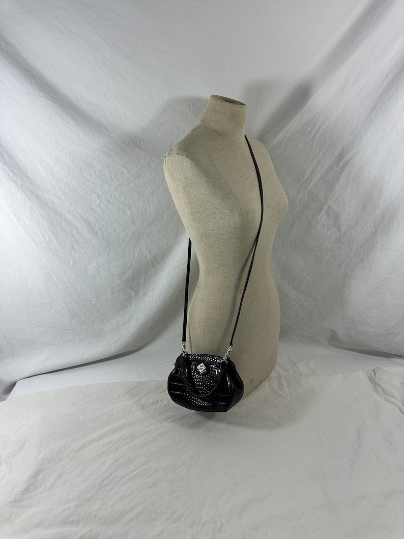 Genuine vintage BRIGHTON black leather shoulder bag with croc pattern crossbody image 4