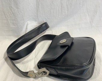 レトロ　フランス製 レノマ ヴィンテージ レザー ショルダーバッグ黒ブラック 本物のヴィンテージ RENOMA Paris ブラック ペブルドレザー ショルダー