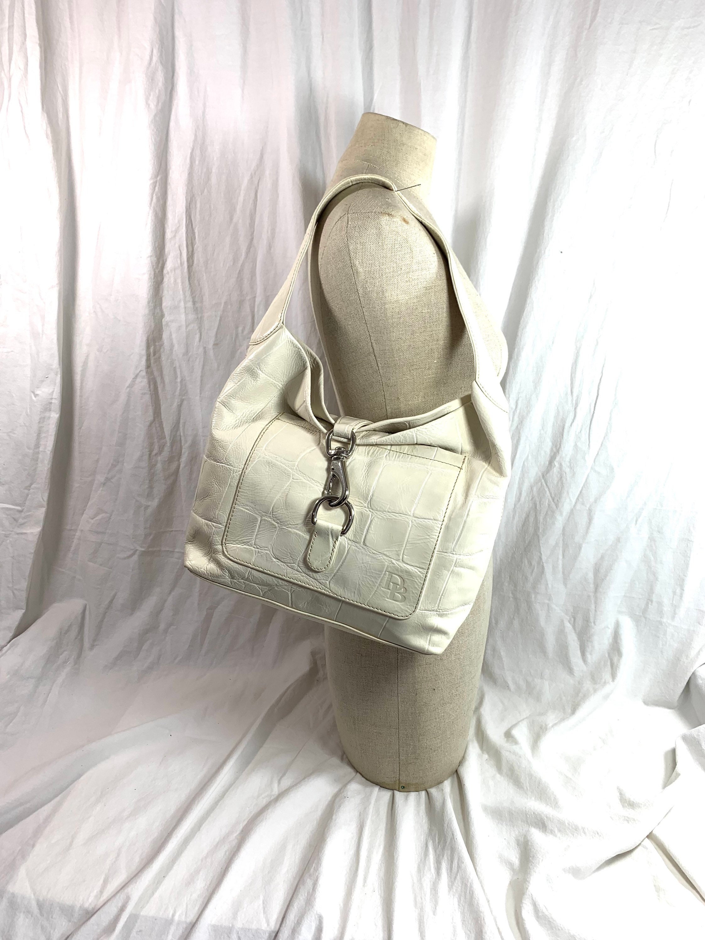 Vintage DOONEY & BOURKE ivory bone leather logo lock shoulder bag