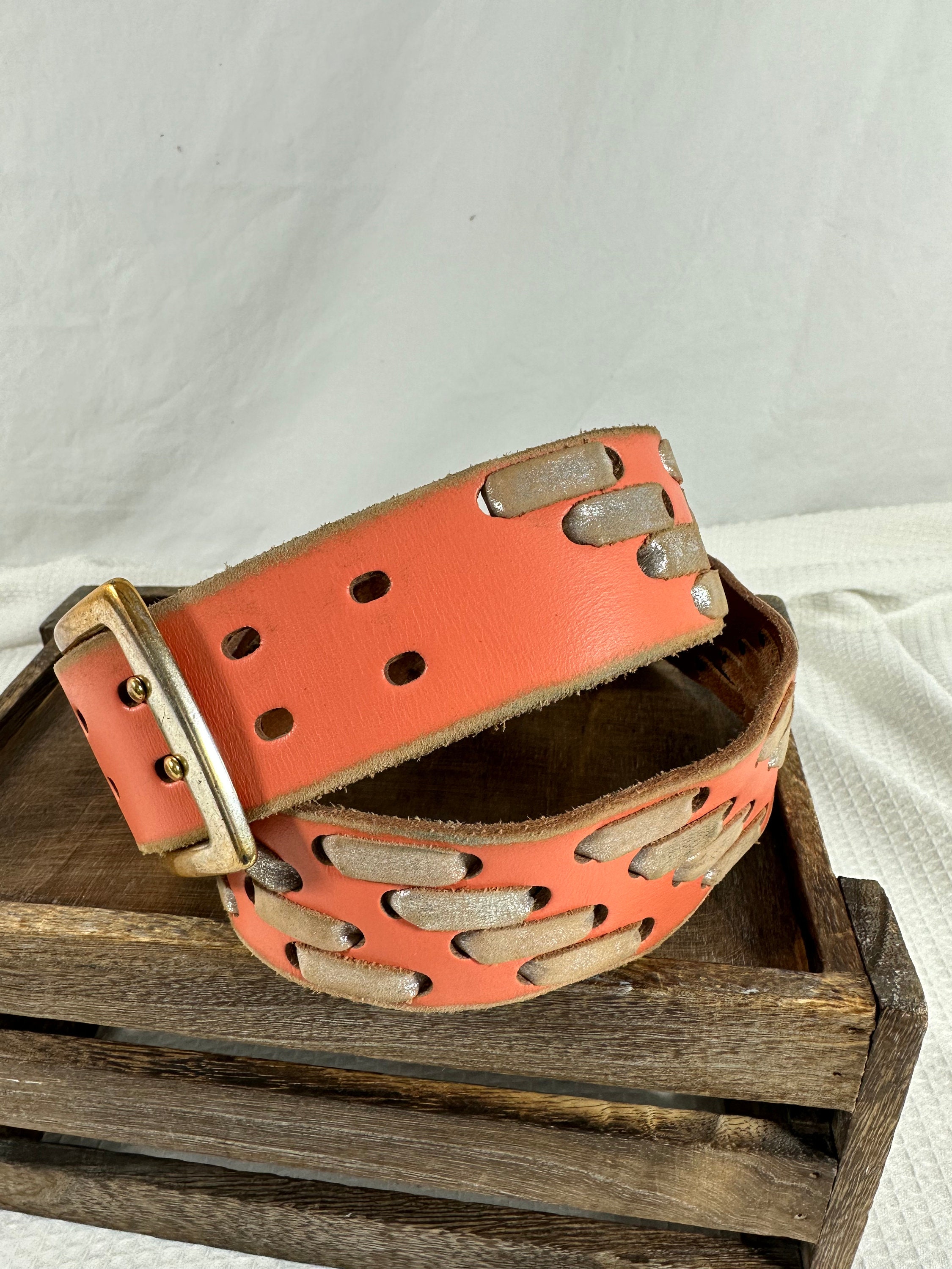 Vintage hand made pink LINEA PELLE leather thick stitch belt size medium Pink Leather Belt with White Stitch and Antique Silver  main image 2