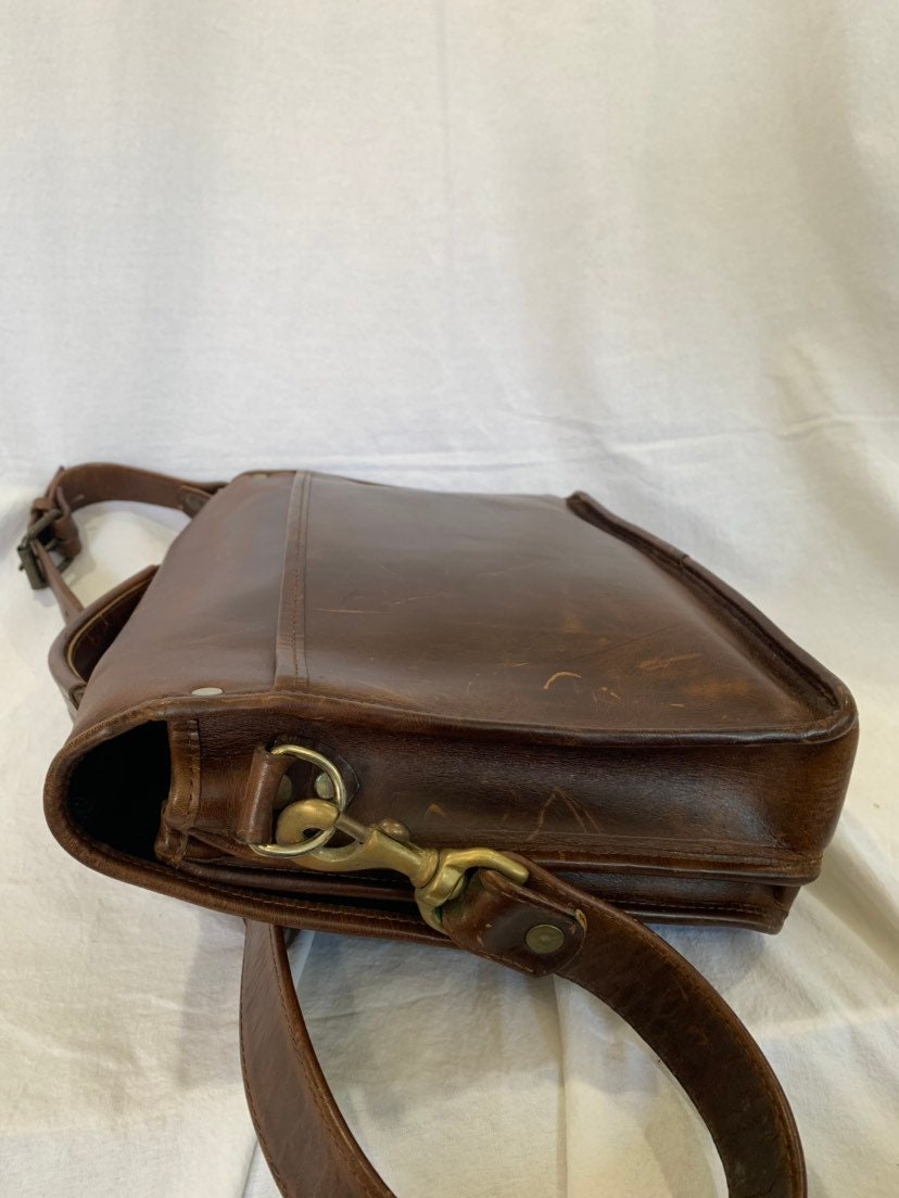 Vintage VILLAGE TANNERY by Sevestet Brown Thick Leather  display picture 1