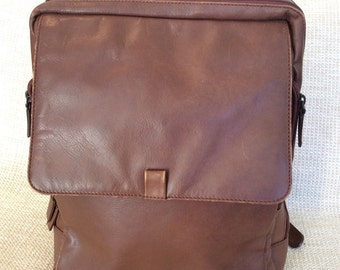 Sac messager vintage DAKS London en cuir marron clair véritable pour ordinateur portable