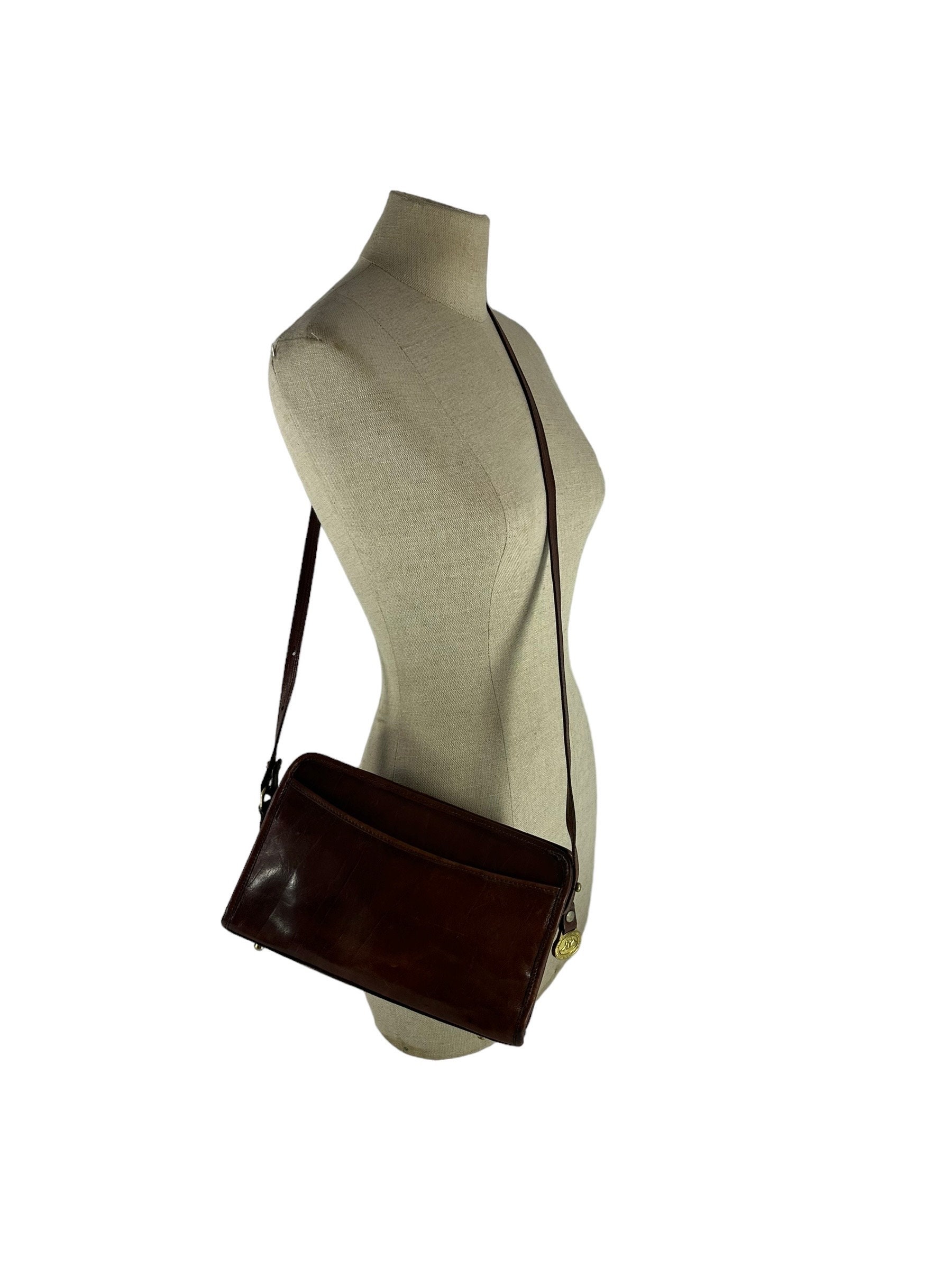 Edie | Toffee Alden Road | BRAHMIN Brahmin Cream and Brown Shoulder Bag with Classic Leather Trim display picture 1
