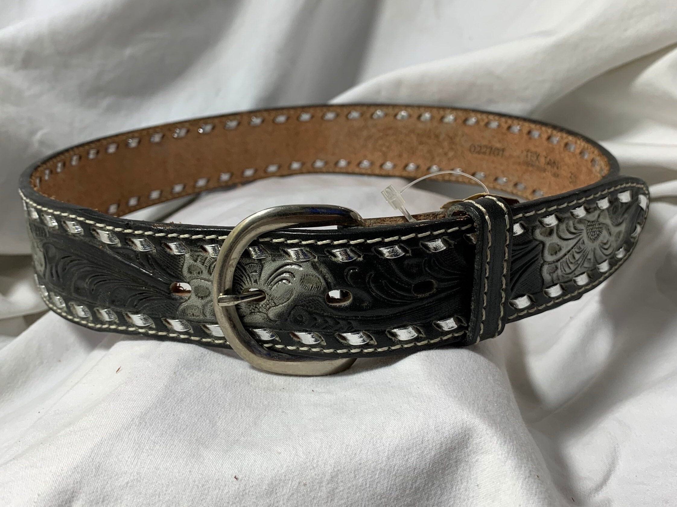 Vintage TEX TAN Black Silver Flower Leather Belt With Silver  display picture 2