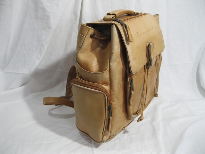 Vintage CLAVA natural tan leather backpack rucksack large distressed Colombia
