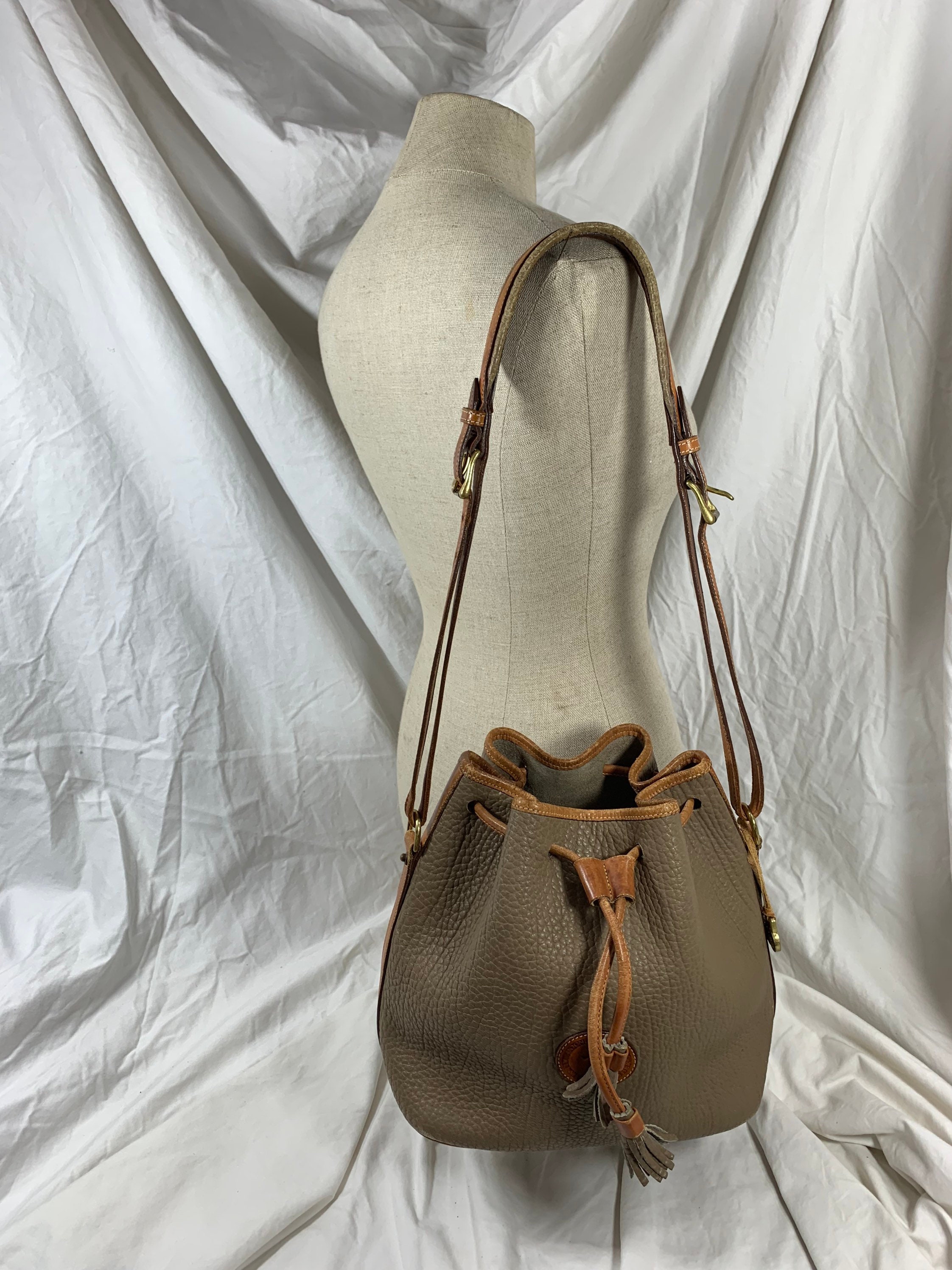 Genuine Vintage DOONEY BOURKE Taupe Leather Bucket Drawstring Bag Etsy Ireland