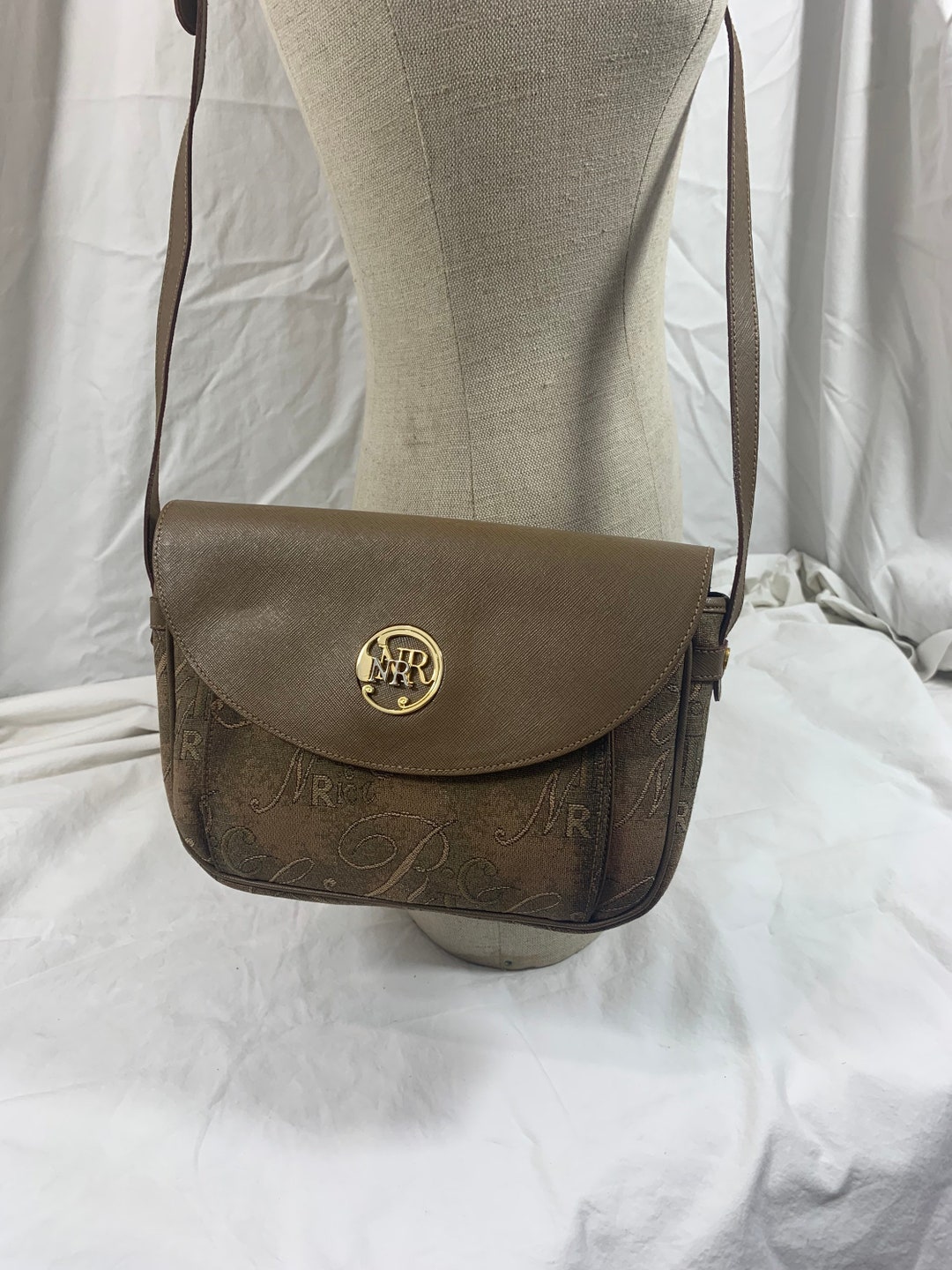 Vintage Nina Ricci Taupe Olive Leather Signature Logo Shoulder Bag Crossbody, image size:1080x1440